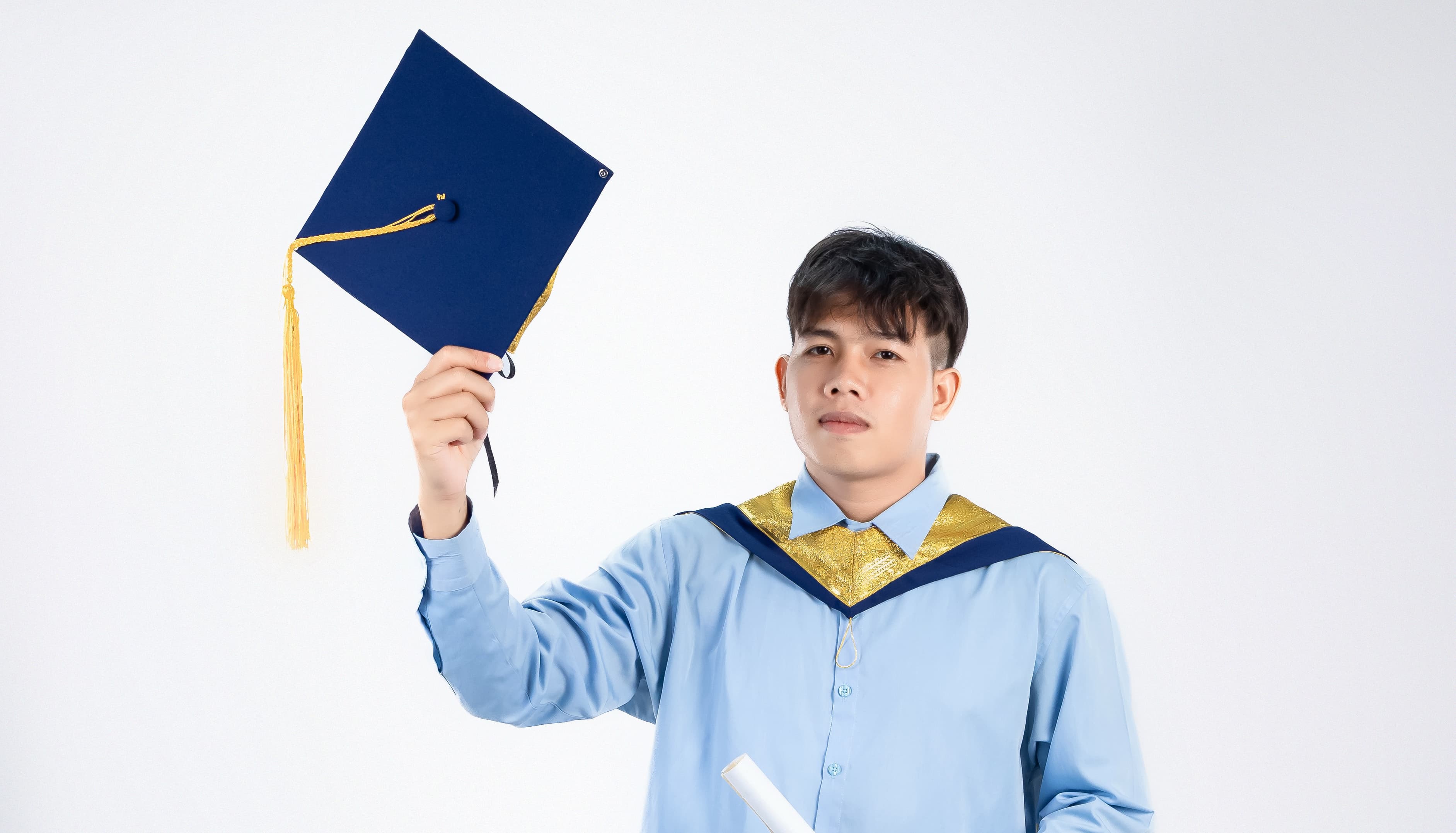 The Best Places for Pre-Graduation Photos in Siem Reap (2026 Guide)